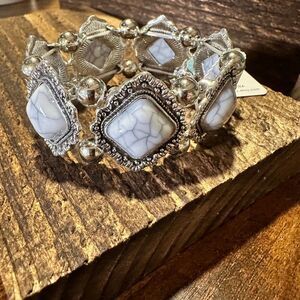 Handcrafted Boho‎ White Stone Bangle, Stretch Bracelet Boho Vintage, Gift Box